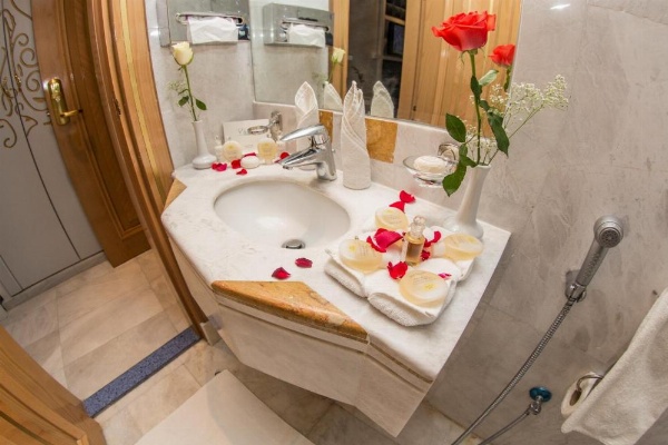 Montana Al Azizia Hotel image 10